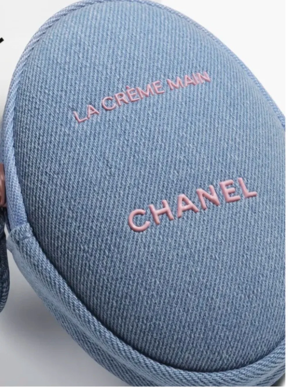 Chanel La Creme Main denim zip up pouch only - Picture 3 of 3